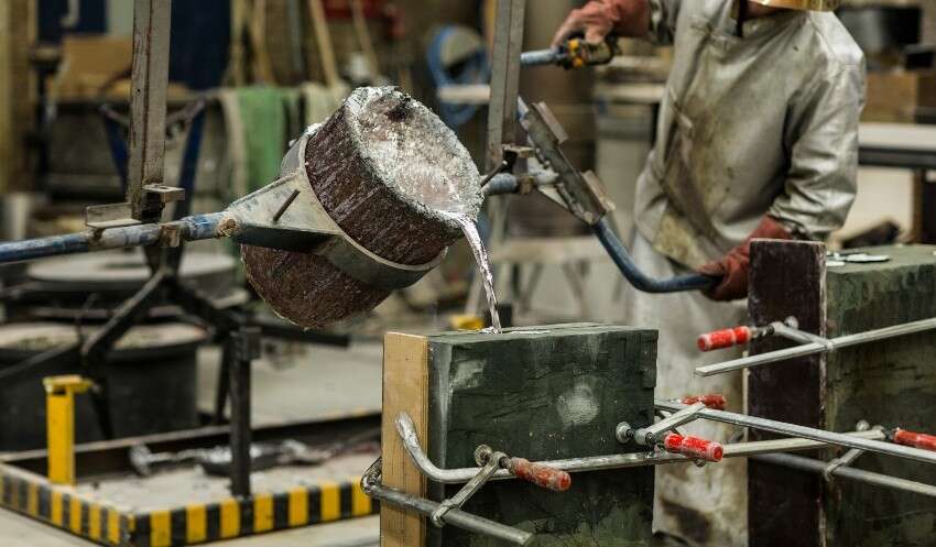 Aluminiumlegierungen im Fahrzeugbau Aluminiumlegierungen im Fahrzeugbau