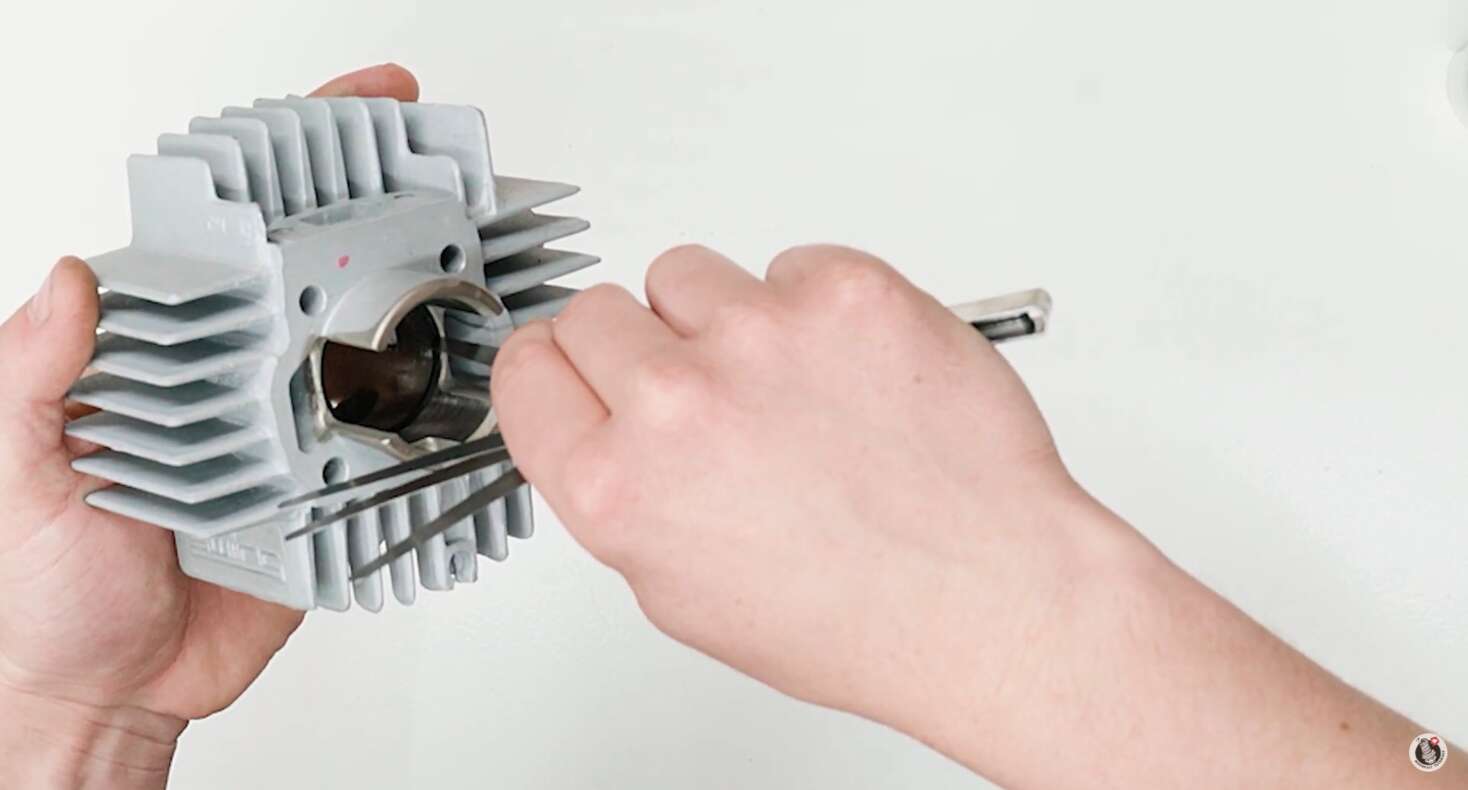 Kolbenspiel bei 2-Taktern Kolbenspiel bei 2-Taktern