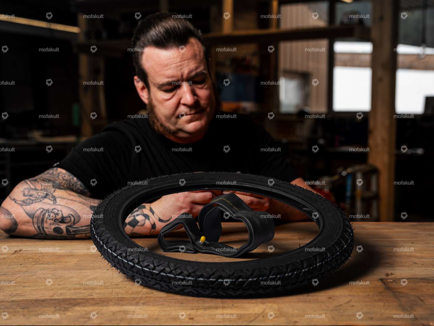 Siggnature tube and tire change 16" cast wheel Carousel Image 1