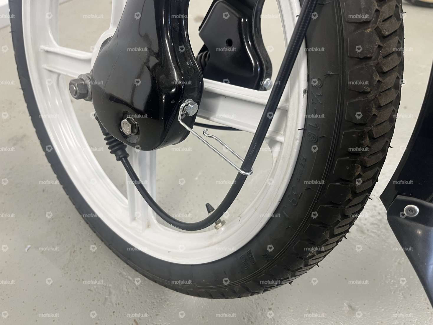 swiing® revival Guide-câble fourche tachymètre (version longue) | Piaggio Ciao Carousel Image 3