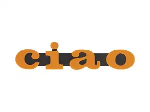 Emblema "ciao" in plastica 3D arancione/nero Emblema "ciao" in plastica 3D arancione/nero