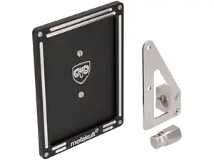 66HEROES Nummernschildhalter-Set seitlich & Rahmen inkl. Aufnahmezapfen (CH-Version) 66HEROES Nummernschildhalter-Set seitlich & Rahmen inkl. Aufnahmezapfen (CH-Version)