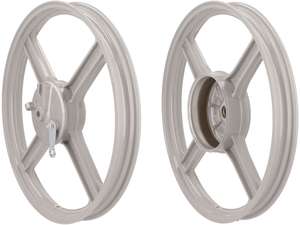 Jeu de jantes 16" en fonte argentée (4 rayons) réplique | Piaggio Bravo Jeu de jantes 16" en fonte argentée (4 rayons) réplique | Piaggio Bravo